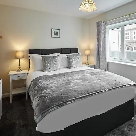 Host & Stay - Greens Yard House Уитби Экстерьер фото